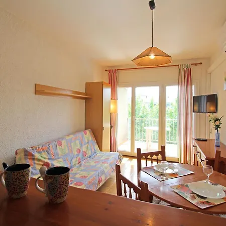 Basic Comfort Poblat Tipic 0168 Apartman