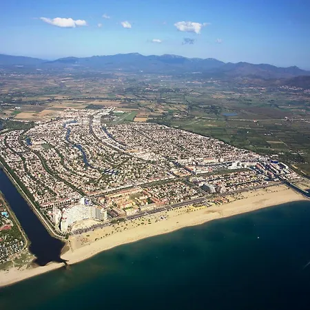 Apartman Basic Comfort Poblat Tipic 0168